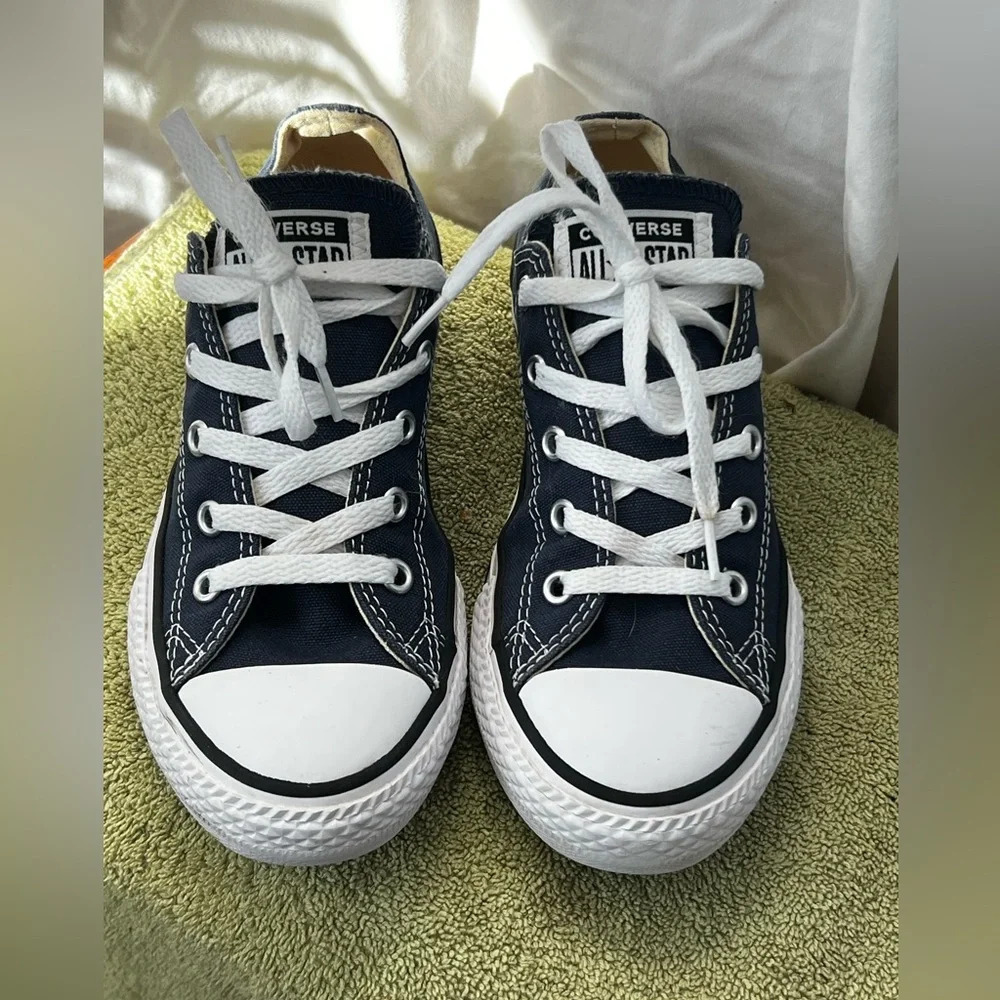 Converse All Star Black Board Sneakers. EUC Unisex Chuck Taylor Youth Sz 2.5